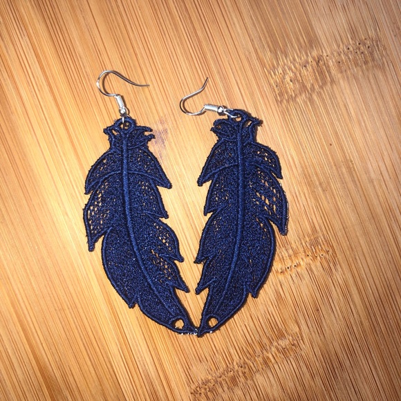 Embroidered Lace Feather Earrings - Picture 2 of 3